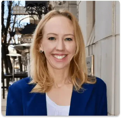 Catherine Barnes headshot photo